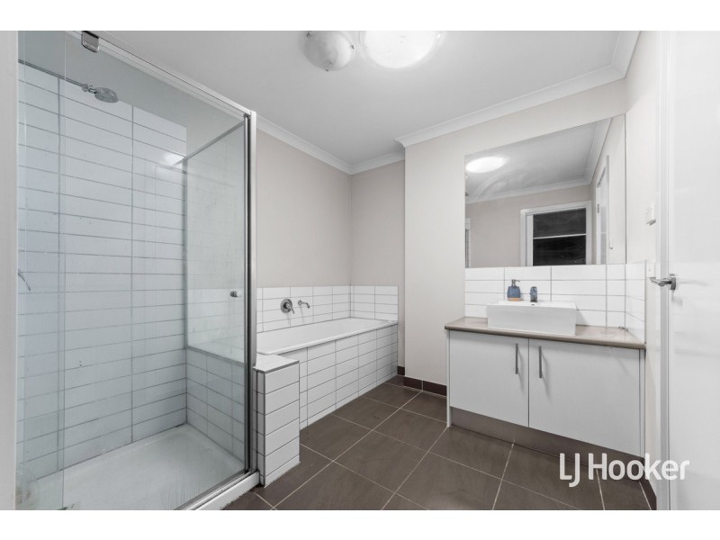 33 Matilda Avenue, Wollert VIC 3750