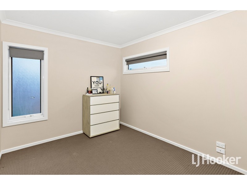 32 Chanticleer Drive, Mernda VIC 3754