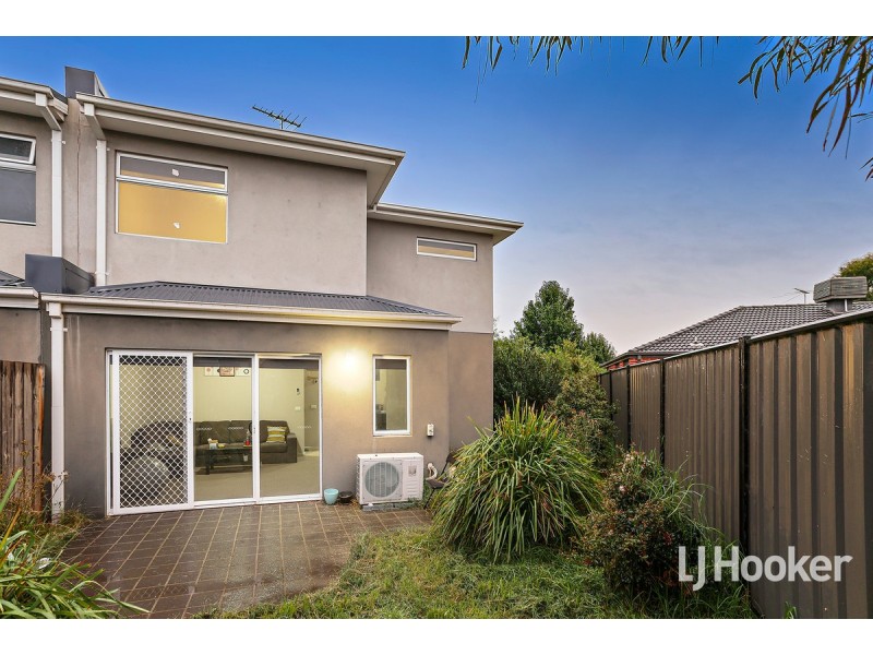 32 Chanticleer Drive, Mernda VIC 3754