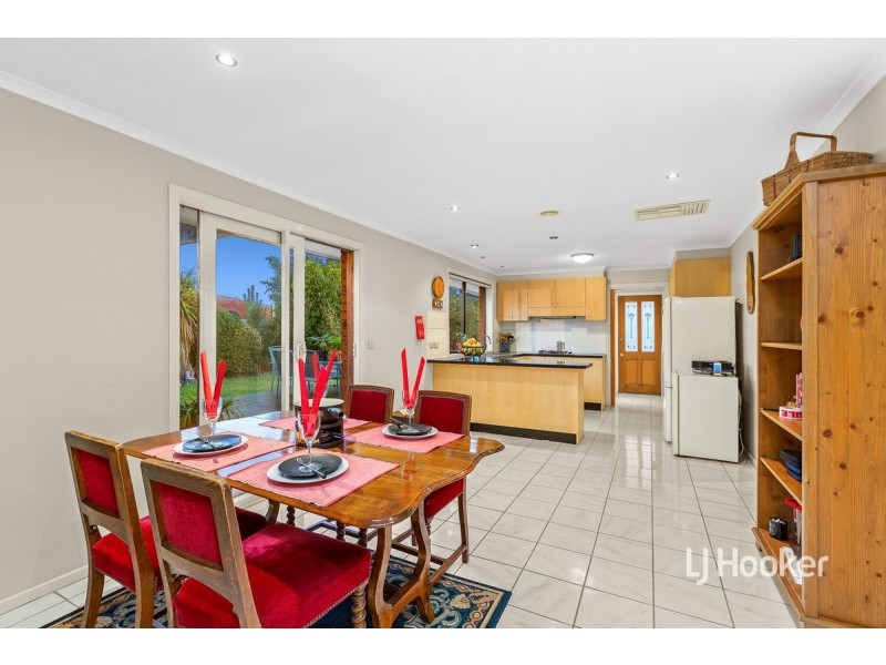 12 Sturrock Court, Altona Meadows VIC 3028