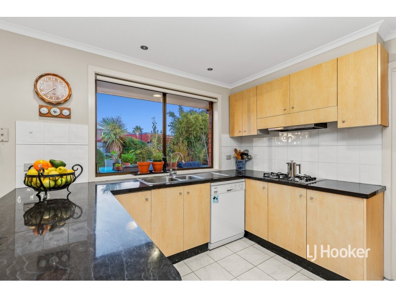 12 Sturrock Court, Altona Meadows VIC 3028