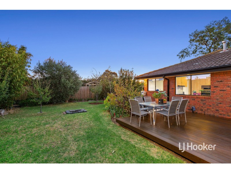 12 Sturrock Court, Altona Meadows VIC 3028