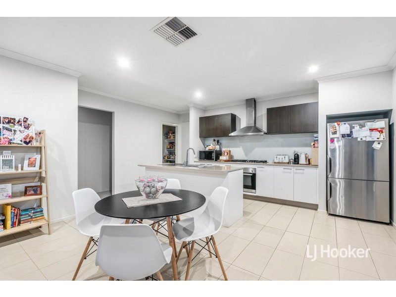 69 Grassbird Drive, Point Cook VIC 3030