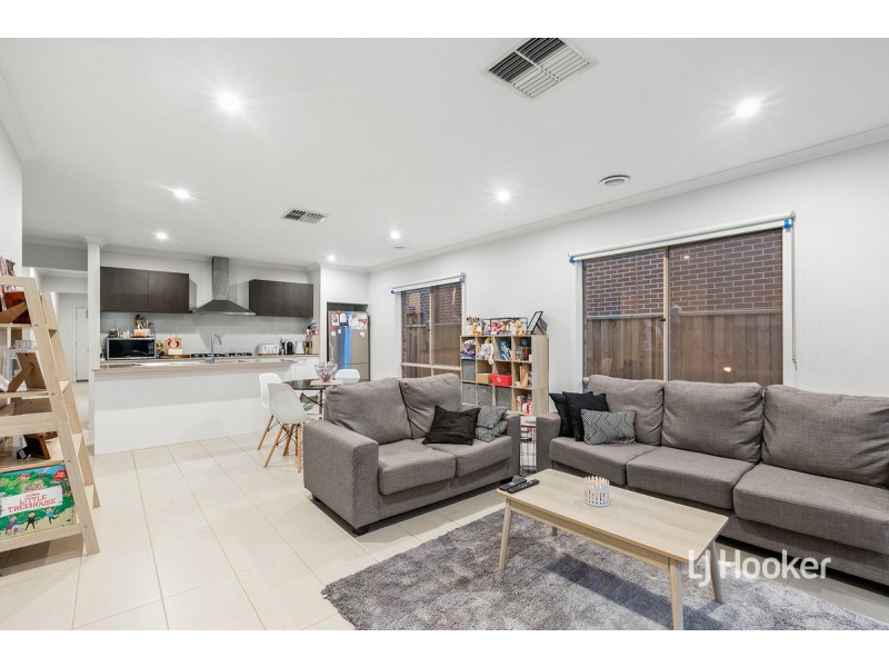 69 Grassbird Drive, Point Cook VIC 3030