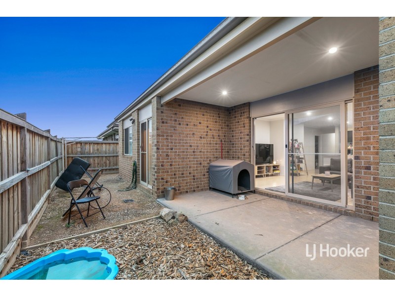 69 Grassbird Drive, Point Cook VIC 3030