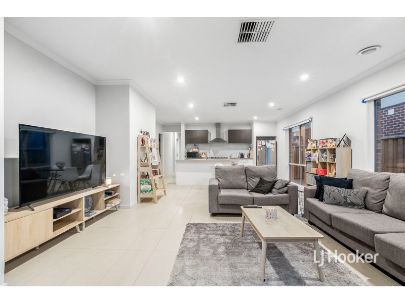 69 Grassbird Drive, Point Cook VIC 3030