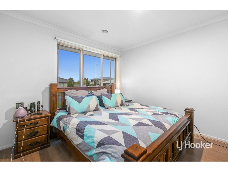 69 Grassbird Drive, Point Cook VIC 3030