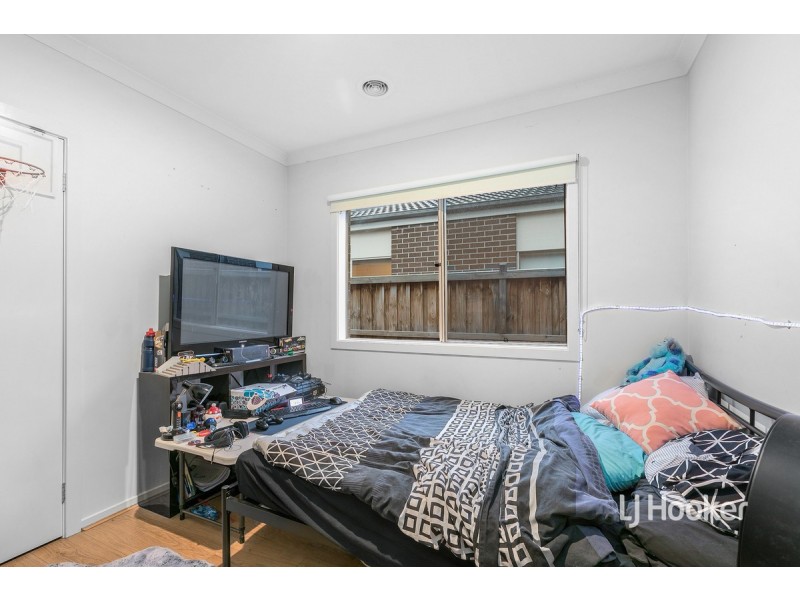 69 Grassbird Drive, Point Cook VIC 3030