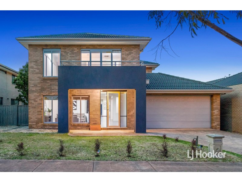 12 Solero Parade, Sanctuary Lakes VIC 3030