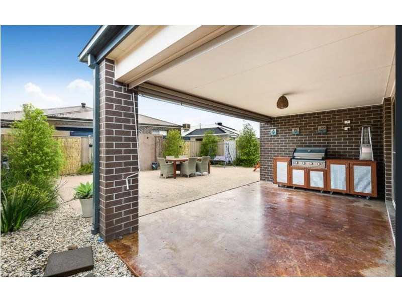 10 Tusmore Road, Point Cook VIC 3030