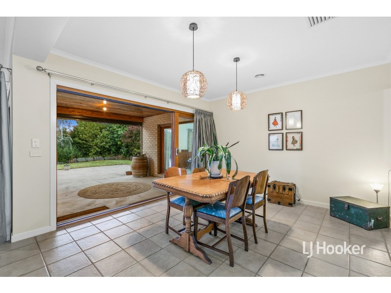 2 Gilmore Grove, Point Cook VIC 3030