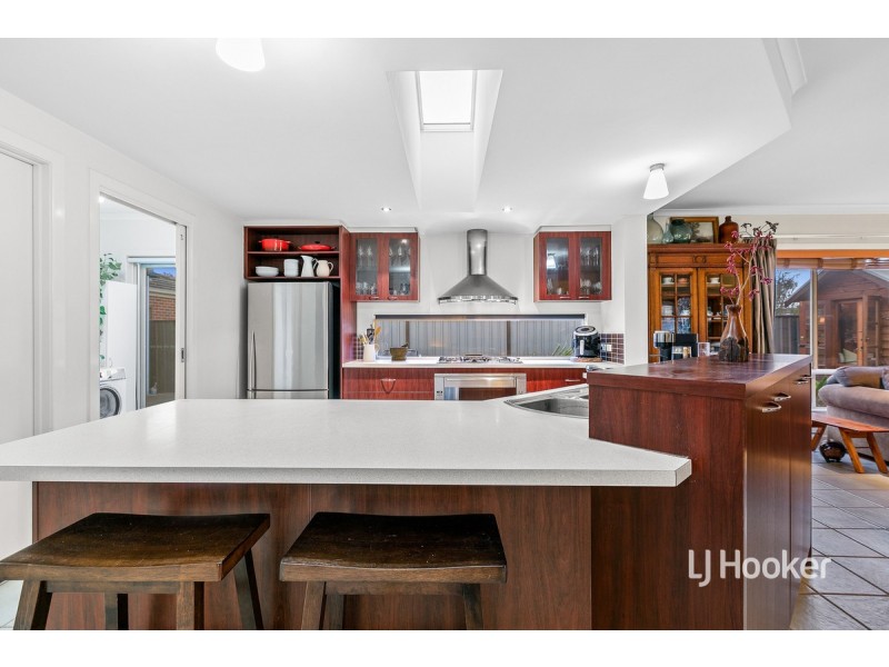 2 Gilmore Grove, Point Cook VIC 3030