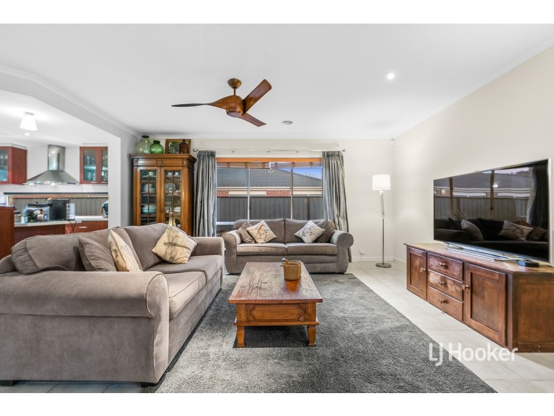 2 Gilmore Grove, Point Cook VIC 3030