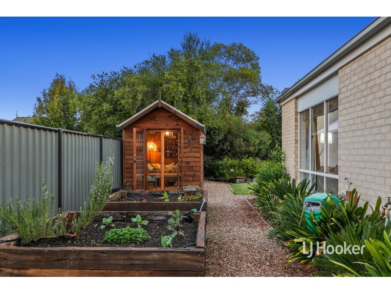 2 Gilmore Grove, Point Cook VIC 3030