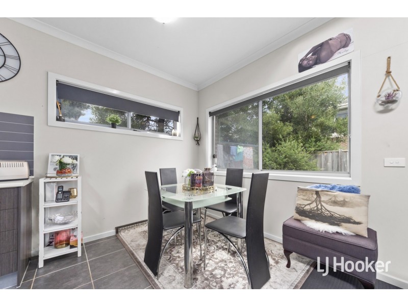16 Alphie Way, Doreen VIC 3754
