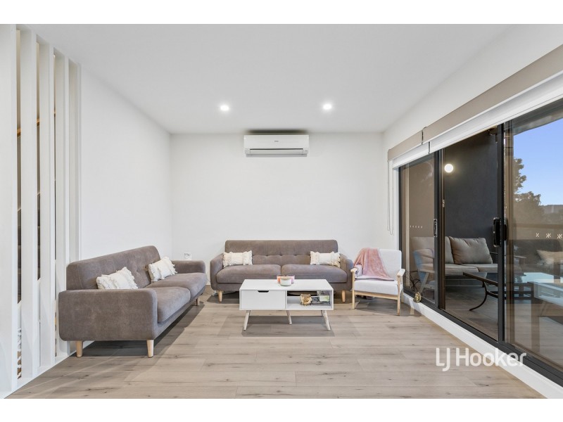 136 Malibu Boulevard, Point Cook VIC 3030