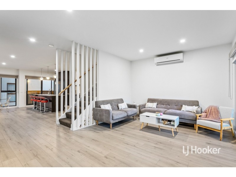 136 Malibu Boulevard, Point Cook VIC 3030