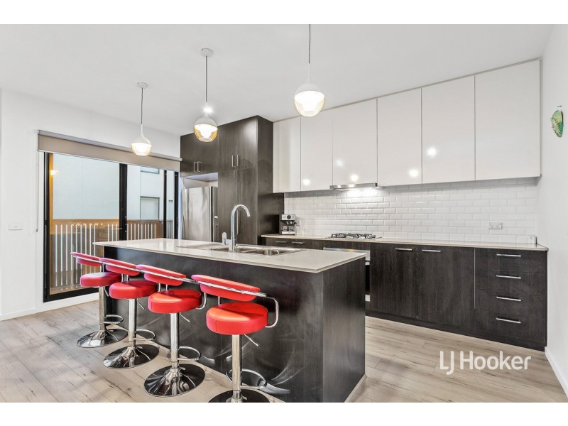 136 Malibu Boulevard, Point Cook VIC 3030