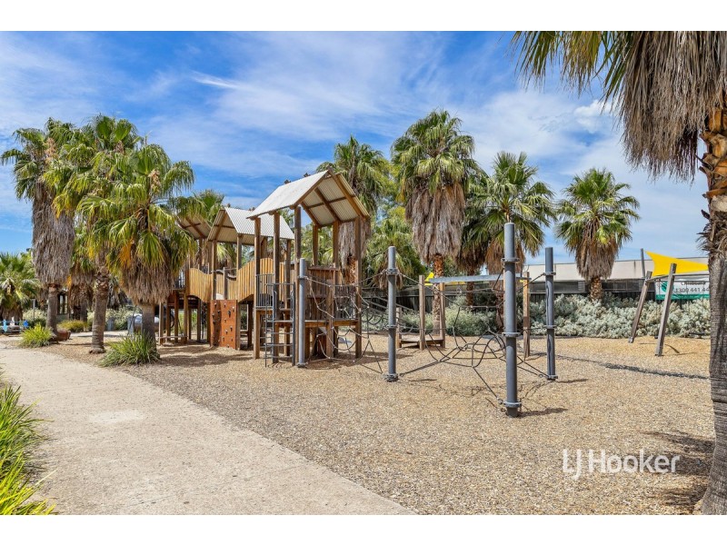 136 Malibu Boulevard, Point Cook VIC 3030