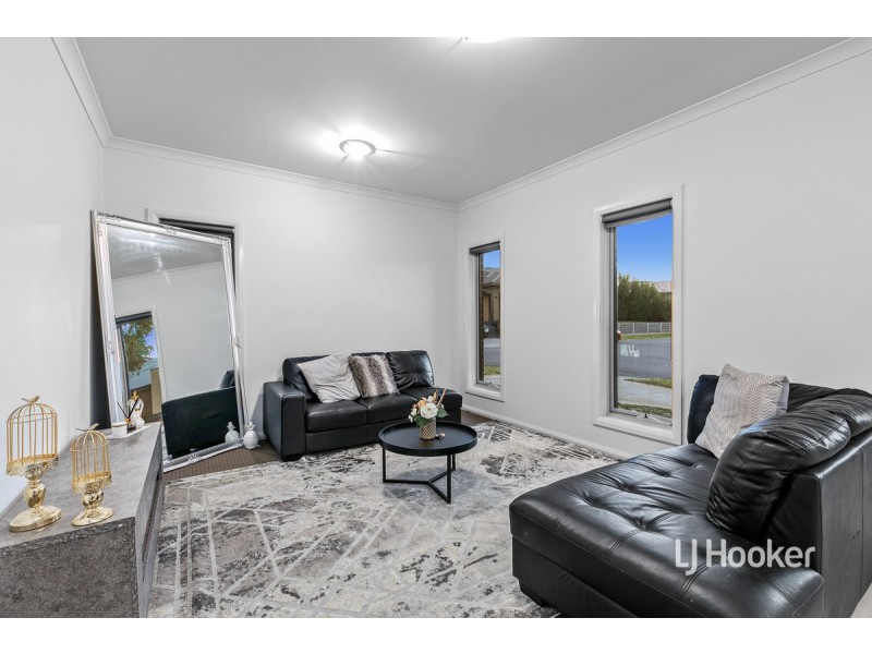 7 Vali Road, Craigieburn VIC 3064
