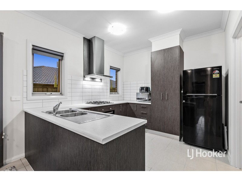 7 Vali Road, Craigieburn VIC 3064