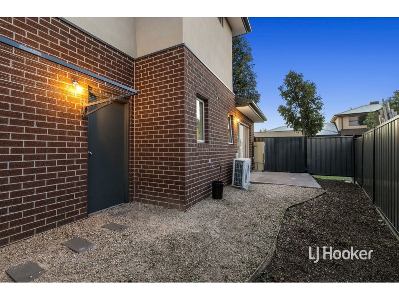 7 Vali Road, Craigieburn VIC 3064
