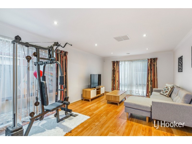 2 Elidon Crescent, Point Cook VIC 3030