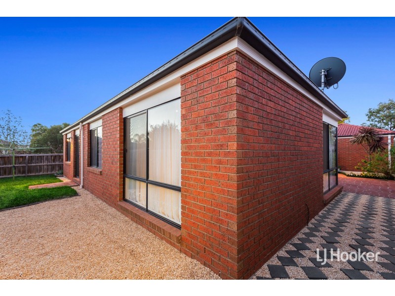 2 Elidon Crescent, Point Cook VIC 3030