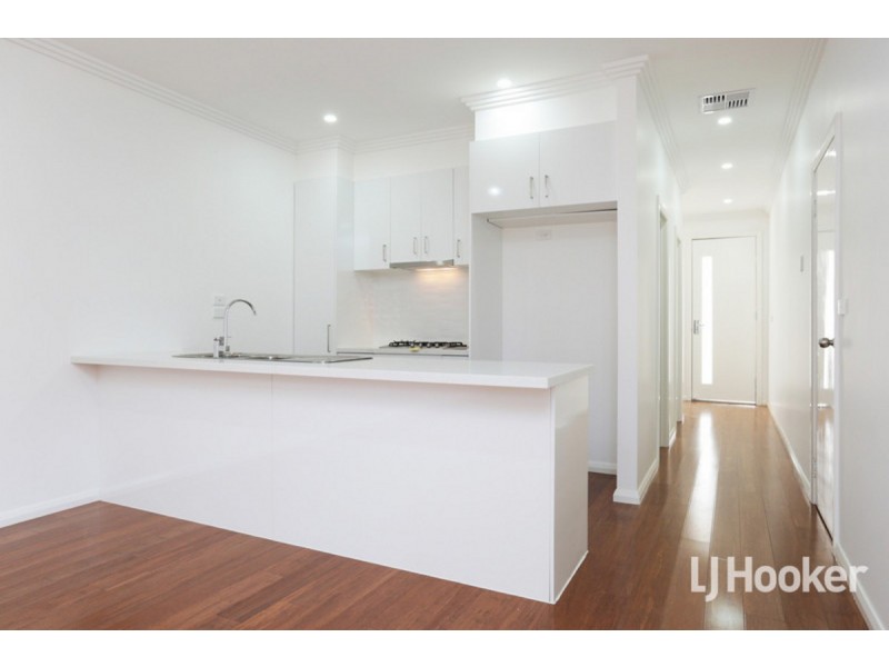 31 Hemsley Promenade, Point Cook VIC 3030