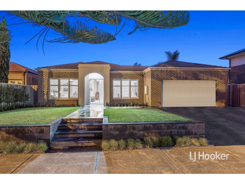 76 Lennon Boulevard, Point Cook VIC 3030