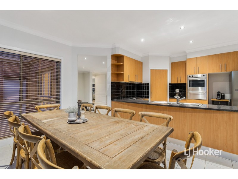 76 Lennon Boulevard, Point Cook VIC 3030