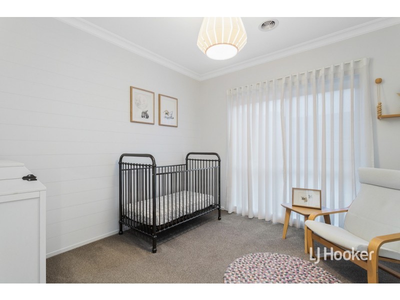 76 Lennon Boulevard, Point Cook VIC 3030