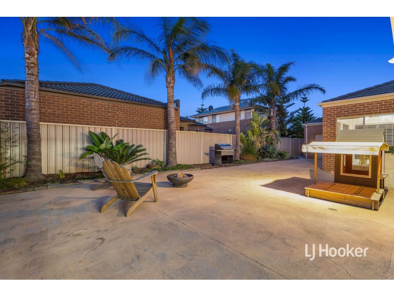 76 Lennon Boulevard, Point Cook VIC 3030