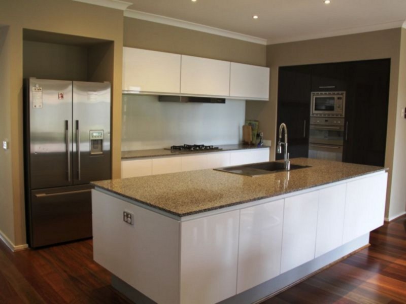 2 Mowbray Drive, Point Cook VIC 3030