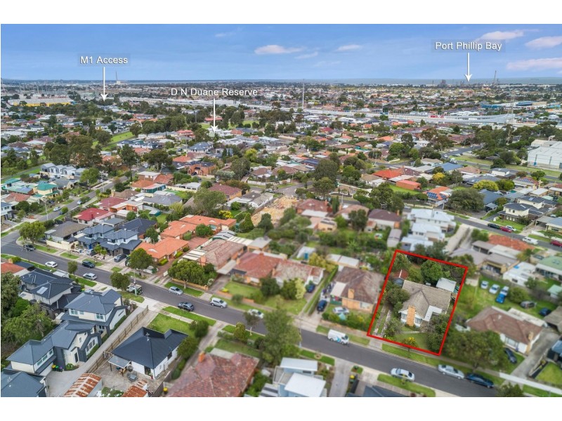 11 Viola Avenue, Brooklyn VIC 3012