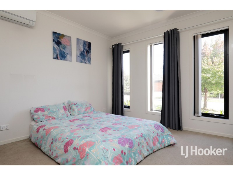 14 Coastwatch Road, Point Cook VIC 3030