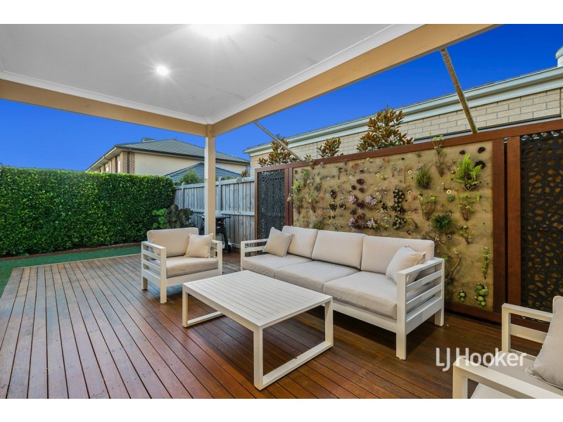 11 Jansar Street, Point Cook VIC 3030