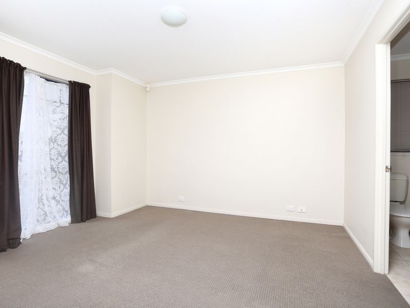 9 Lindsay Gardens, Point Cook VIC 3030