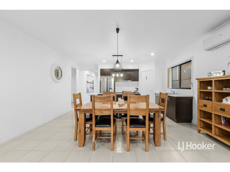 19 Seacoast Street, Point Cook VIC 3030