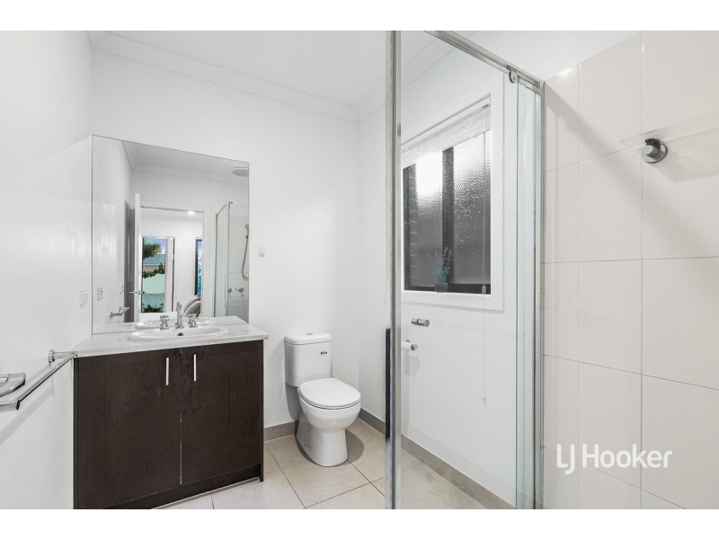 19 Seacoast Street, Point Cook VIC 3030