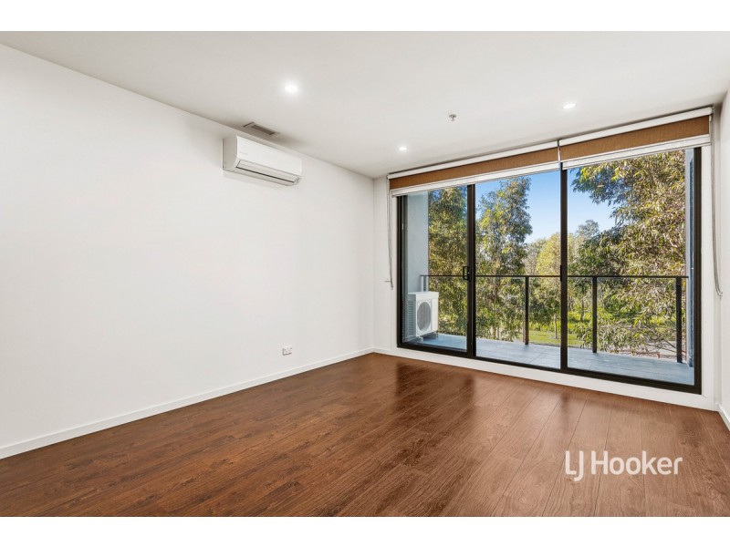 105/18 Tribeca Drive, Point Cook VIC 3030