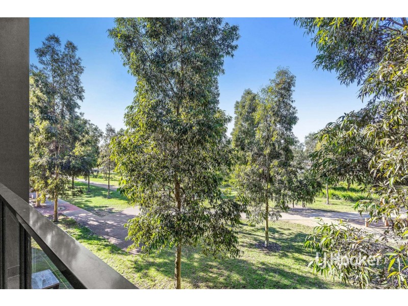 105/18 Tribeca Drive, Point Cook VIC 3030