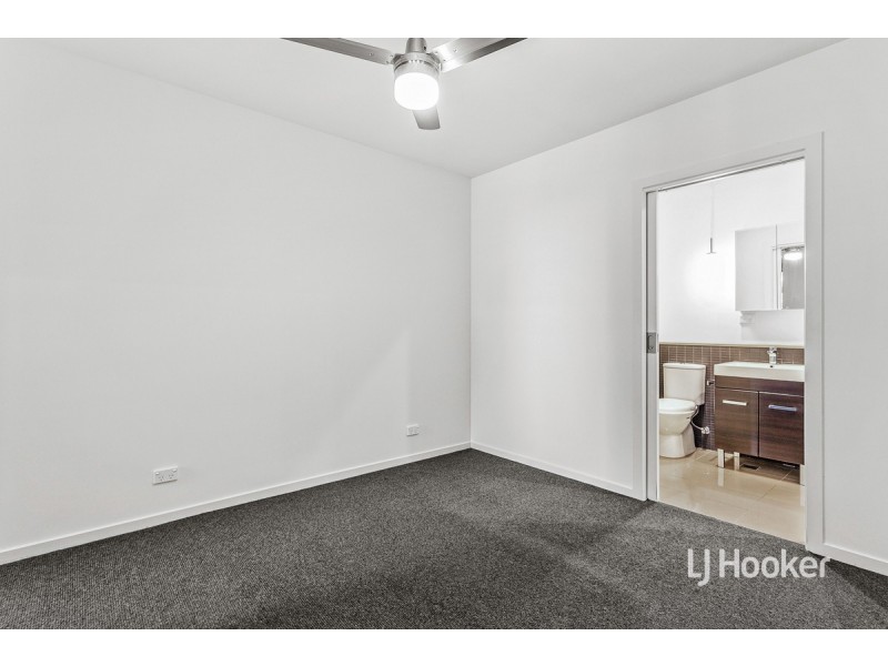 105/18 Tribeca Drive, Point Cook VIC 3030