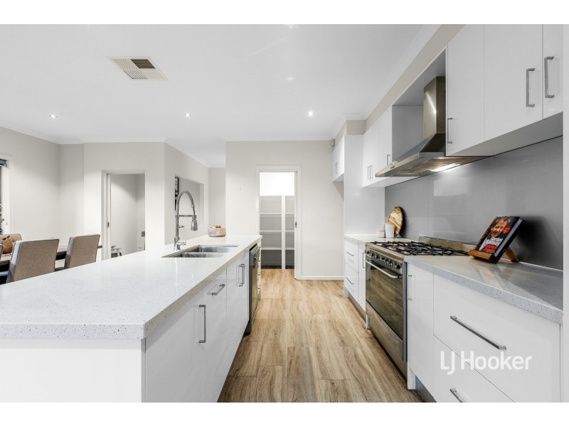 64 Waves Drive, Point Cook VIC 3030