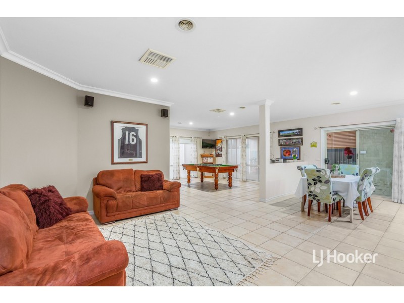 113 Glastonbury Circuit, Point Cook VIC 3030