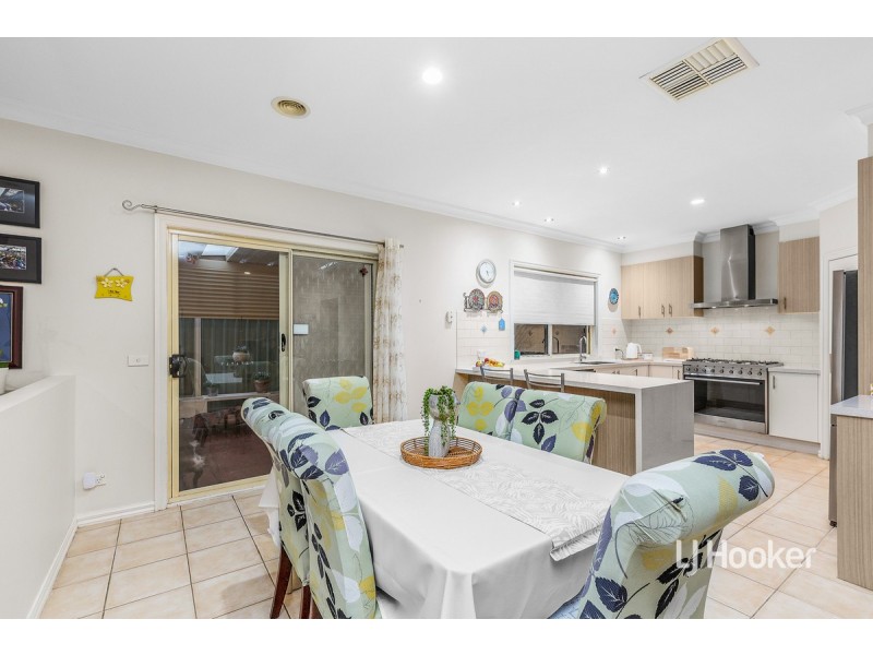 113 Glastonbury Circuit, Point Cook VIC 3030