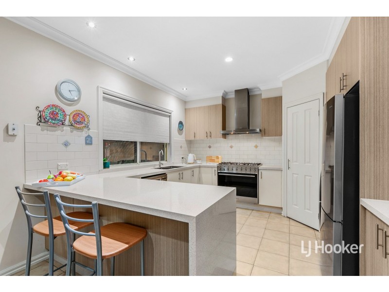 113 Glastonbury Circuit, Point Cook VIC 3030