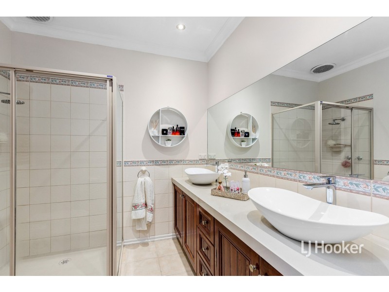 113 Glastonbury Circuit, Point Cook VIC 3030