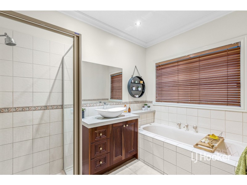 113 Glastonbury Circuit, Point Cook VIC 3030