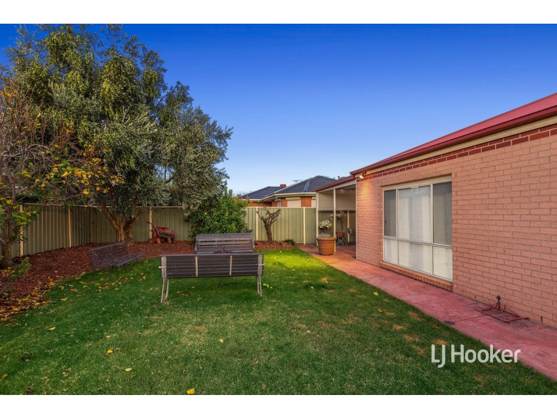 113 Glastonbury Circuit, Point Cook VIC 3030